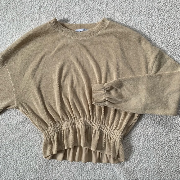 Zara Ribbed Peplum Long Sleeved Top - Picture 2 of 9